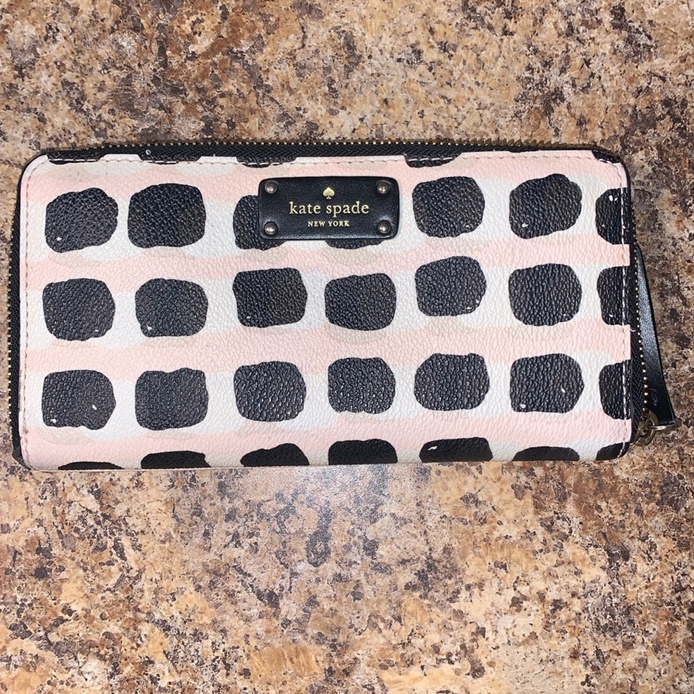 Kate Spade Wallet✨
